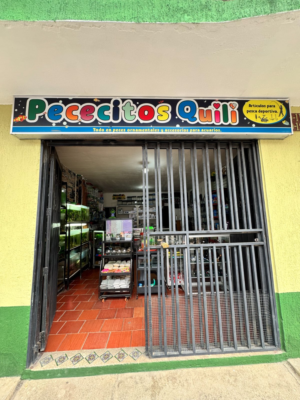 Fachada de la tienda Pececitos Quili en Santander de Quilichao